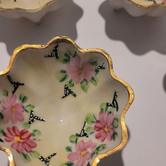 Japan Vintage Footed hand painted and Design Bowl Gilding 2-2/3 wide 5 pieces - Picture 4 of 5